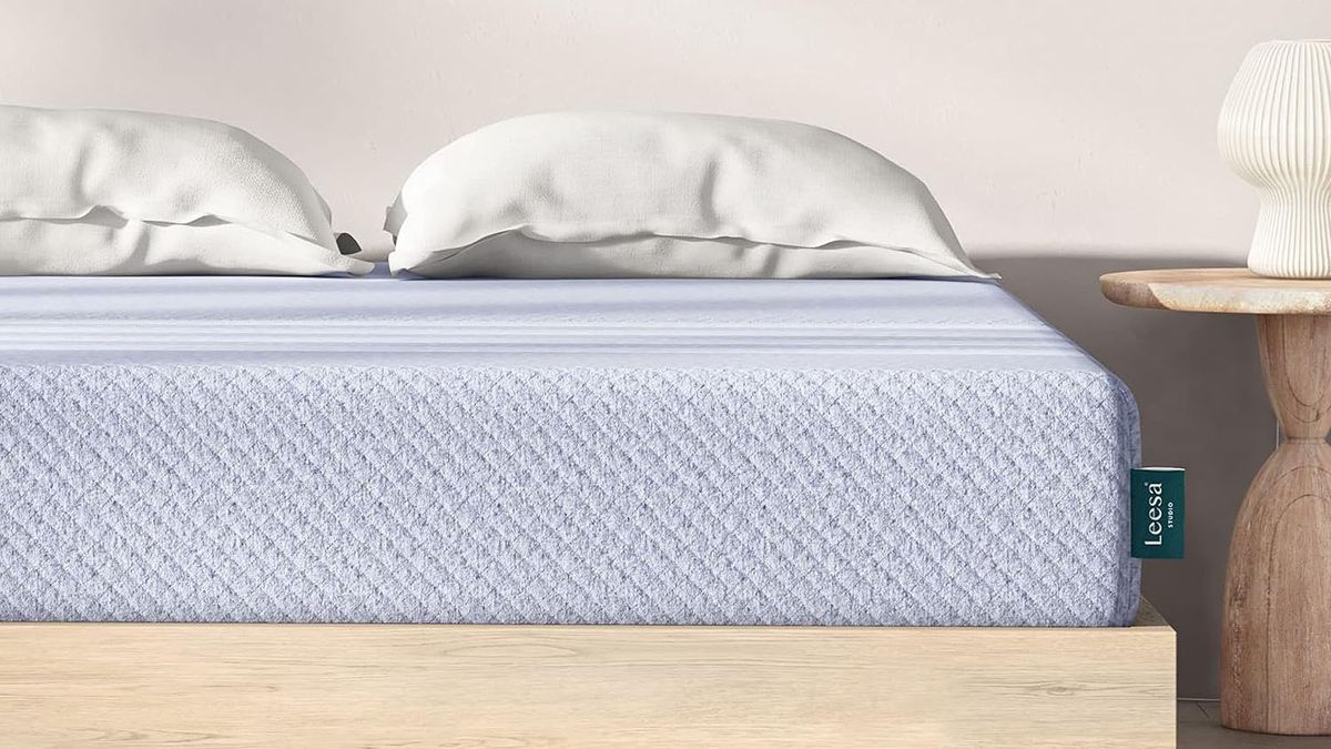 Leesa Studio mattress