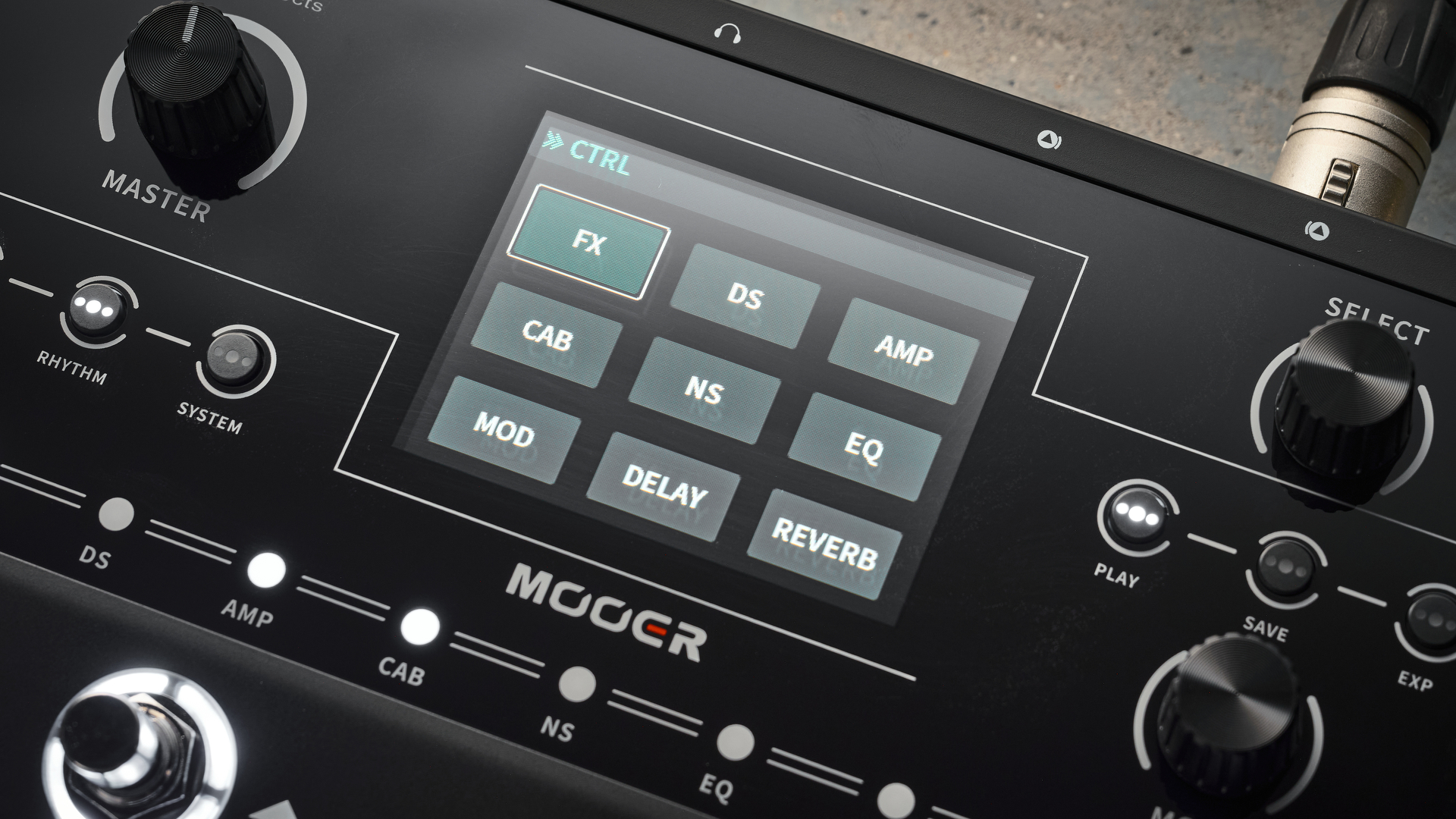 Close up of the screen on the Mooer GE150 Max Li multi-effects pedal