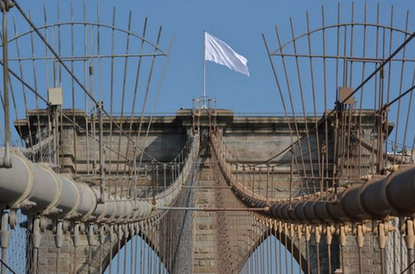 White flags mysteriously appear atop the Brooklyn Bridge