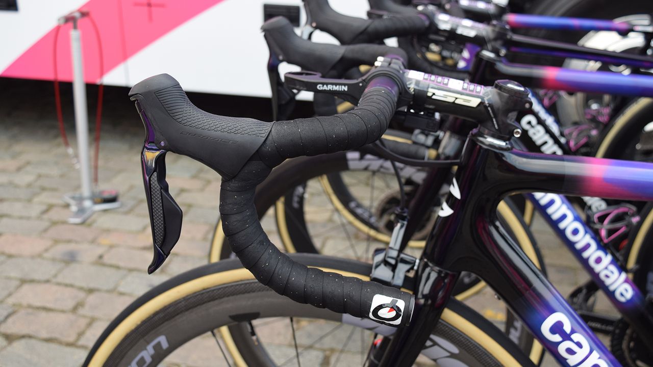 Only a single layer of cork handlebar tape for Matti Breschel