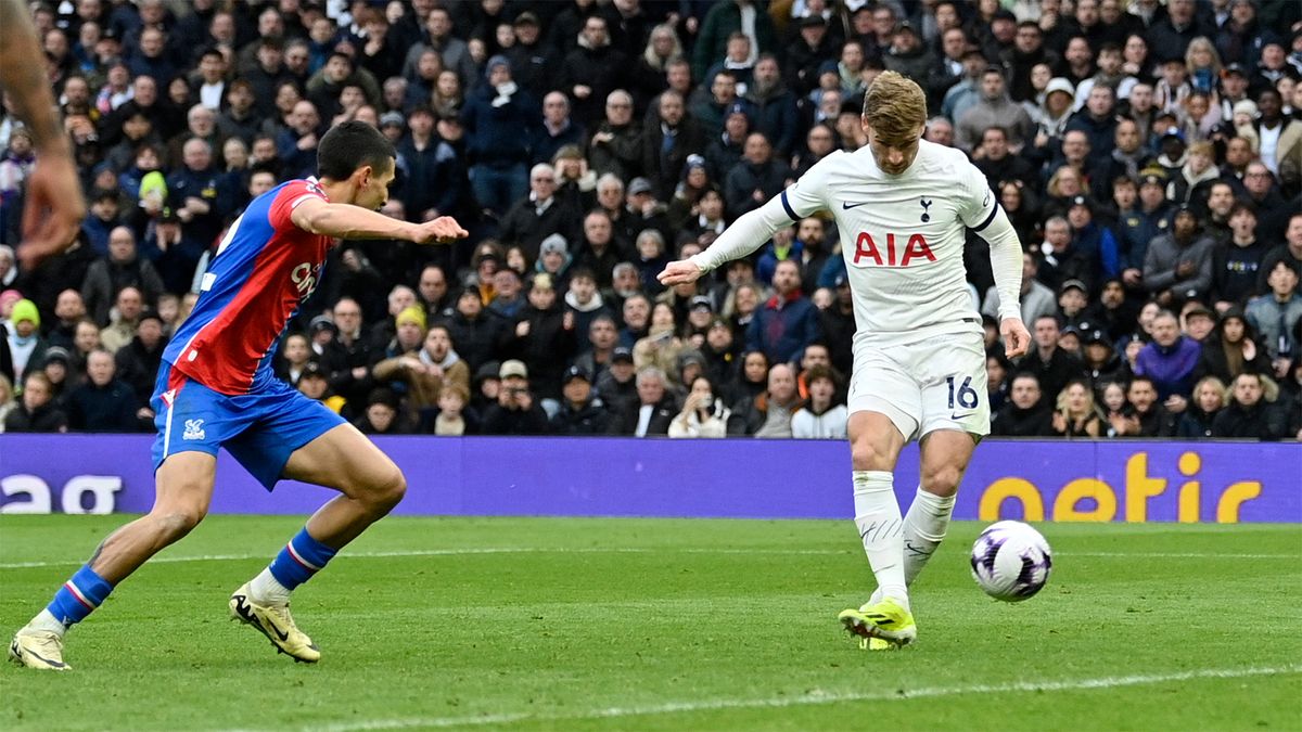 Tottenham&#039;s Timo Werner shoots to score the equalizing goal against Crystal Palace in the sides&#039; March 2024 encounter.