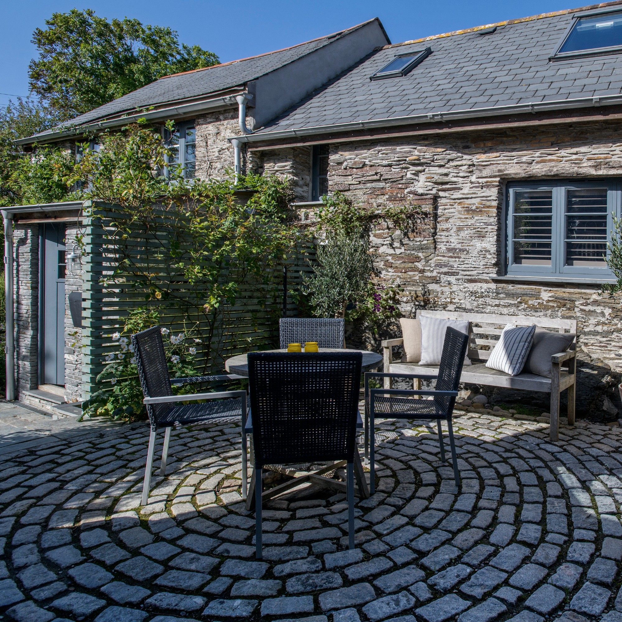 Garden furniture on patio circle area