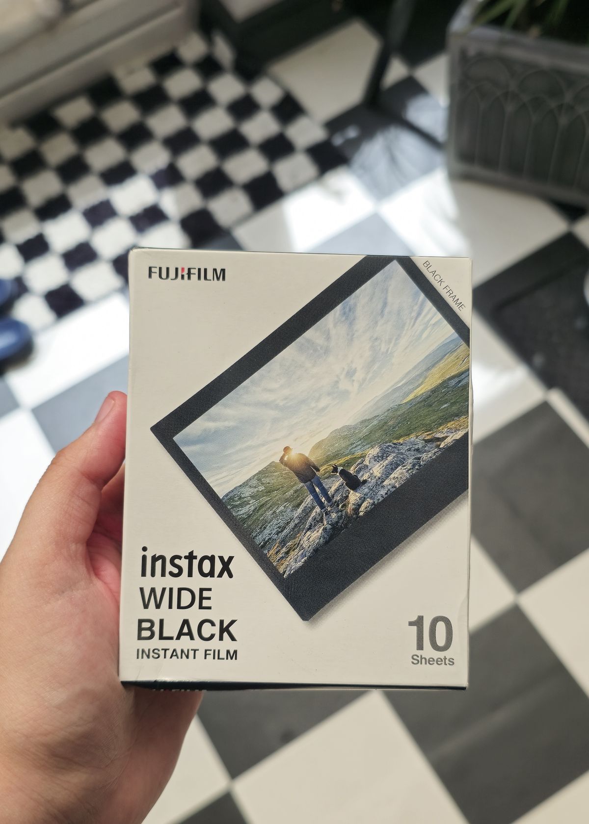 Fujifilm Instax Wide 400 review