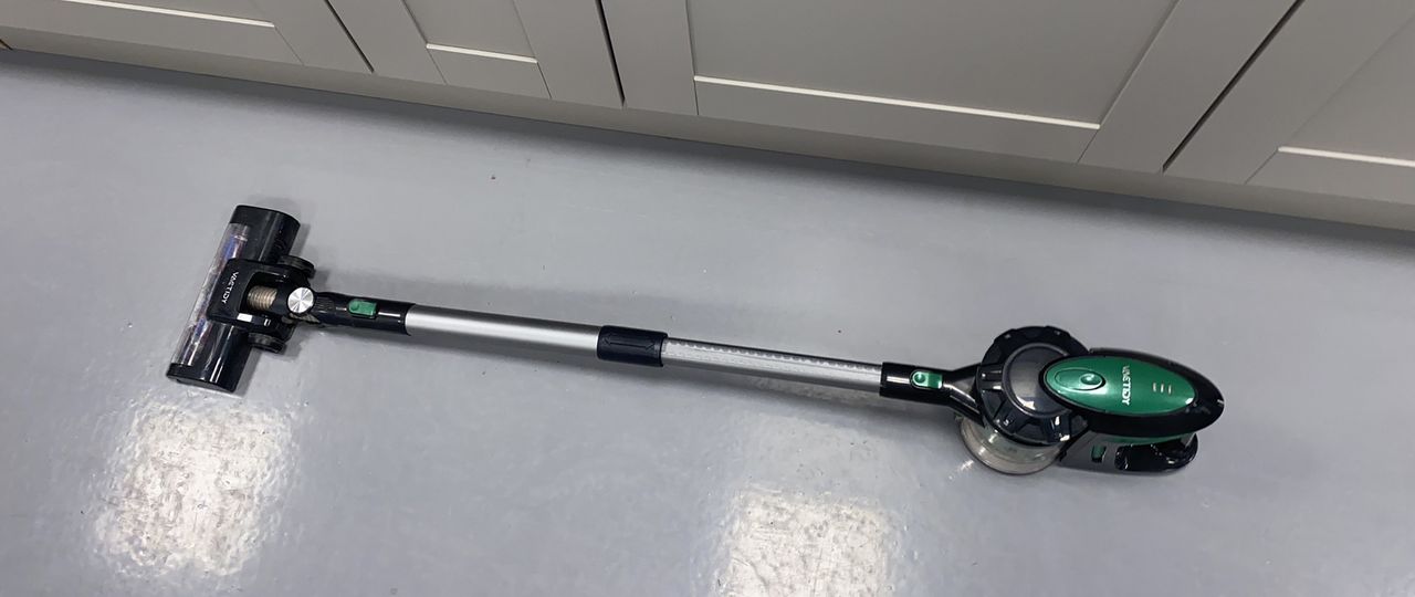 VacTidy Blitz V8 vacuum being tested