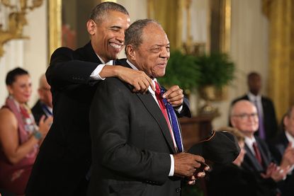 President Obama gives baseball legend Willie Mays his Medal of Freedom.