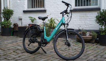 Volt Burlington e-bike with Deliveroo branding for partnership trial