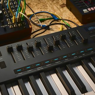 Novation Launchkey 61 & 49 semi-weighted keybed