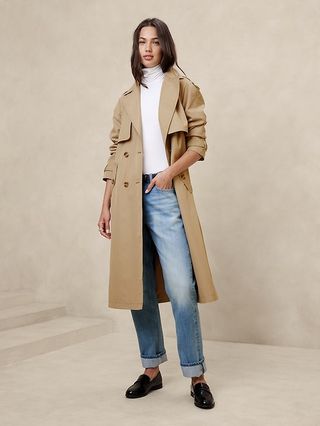 Zeitloser Trenchcoat