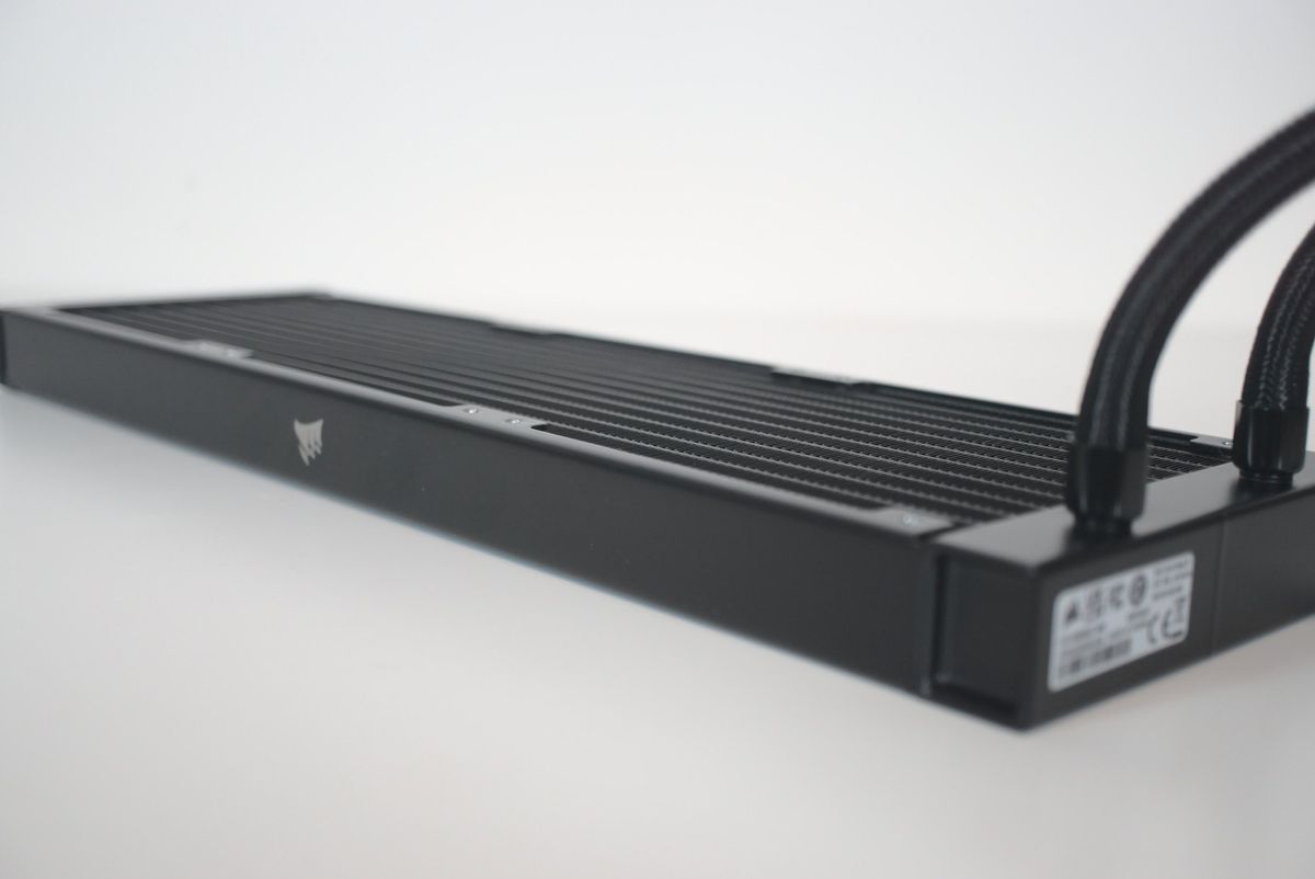 Corsair H150i Elite LCD