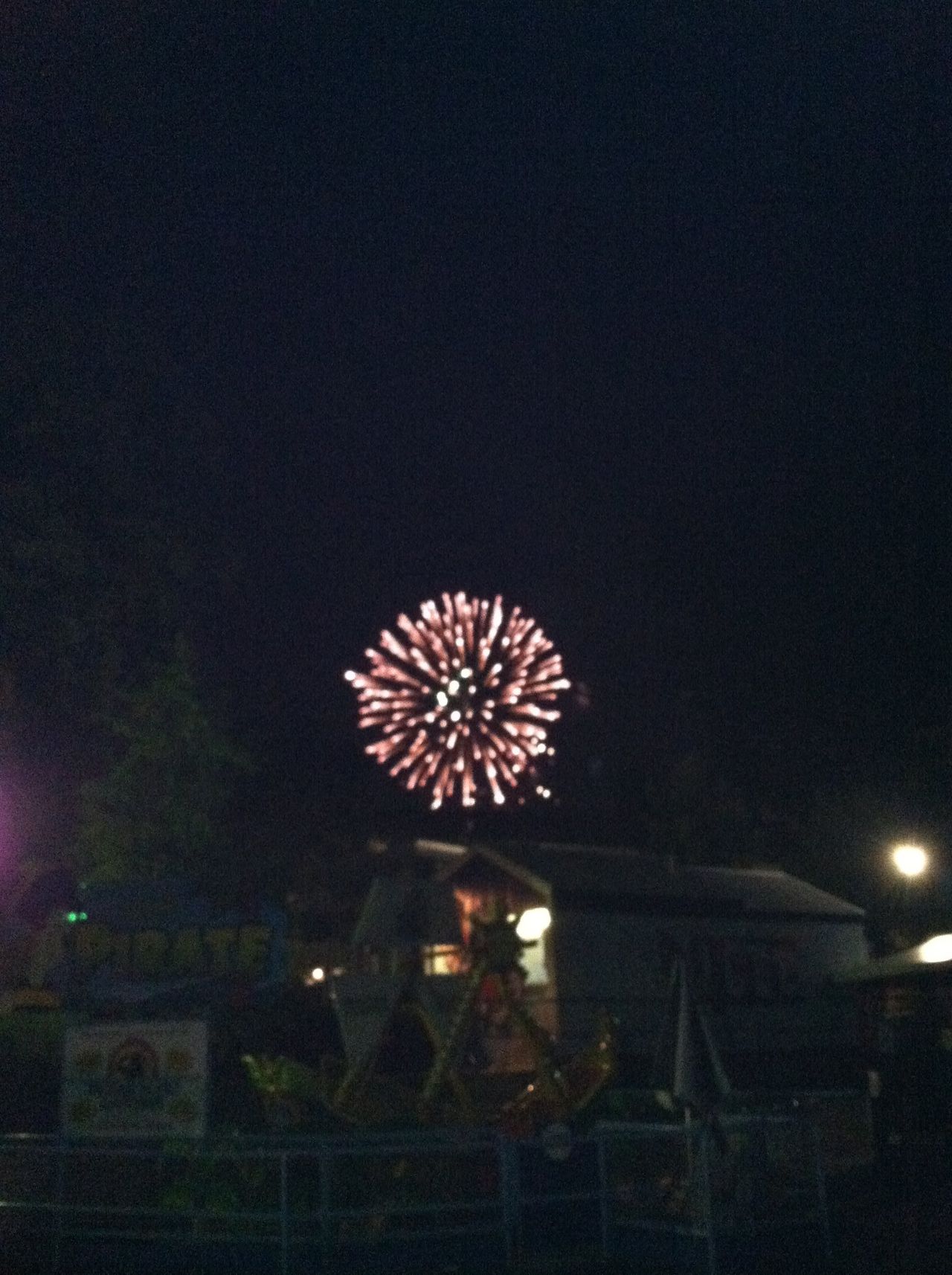 iPhone 4 fireworks