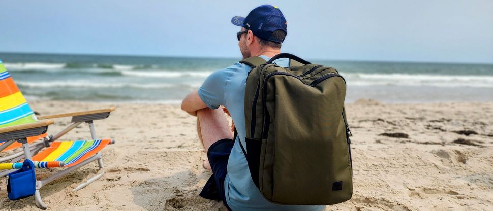 Herschel Kaslo Backpack Tech review | Laptop Mag