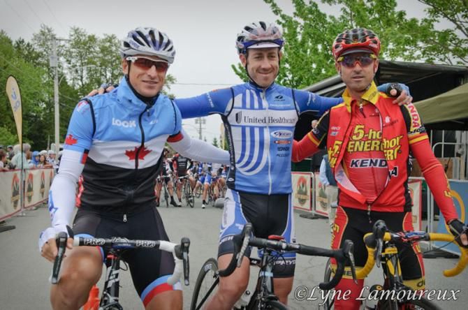 Dominique Rollin (Canada), Ben Day (UnitedHealthcare) and Francisco Mancebo (5-hour Energy p/b Kenda) on the stage 1 start line