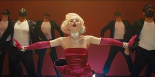 Margot Robbie channeling Marilyn Monroe in the Birds of Prey trailer