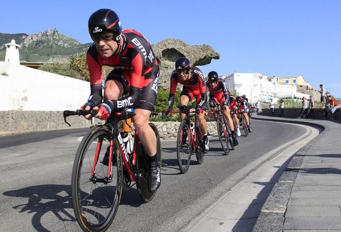 Cadel Evans leads the BMC train