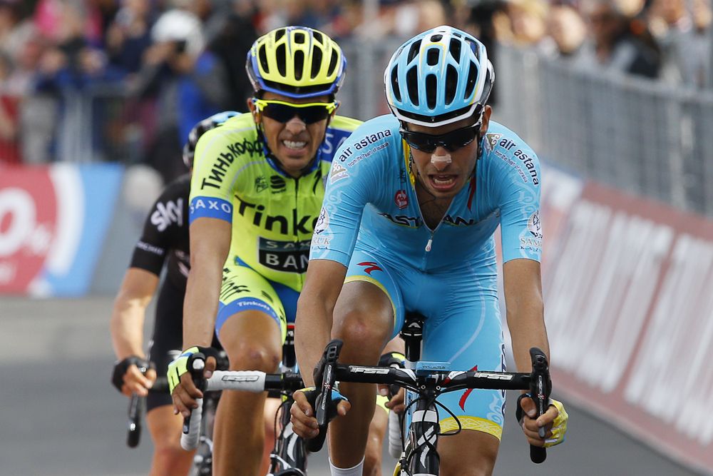 A preview of things to come with Fabio Aru and Alberto Contador battling during stage 5.