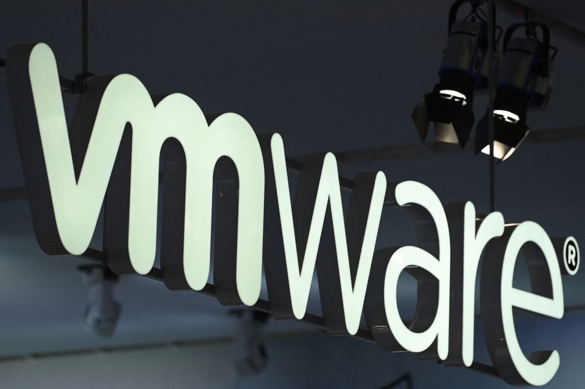 VMware customers advised to ditch discontinued product due to critical vulnerabilities