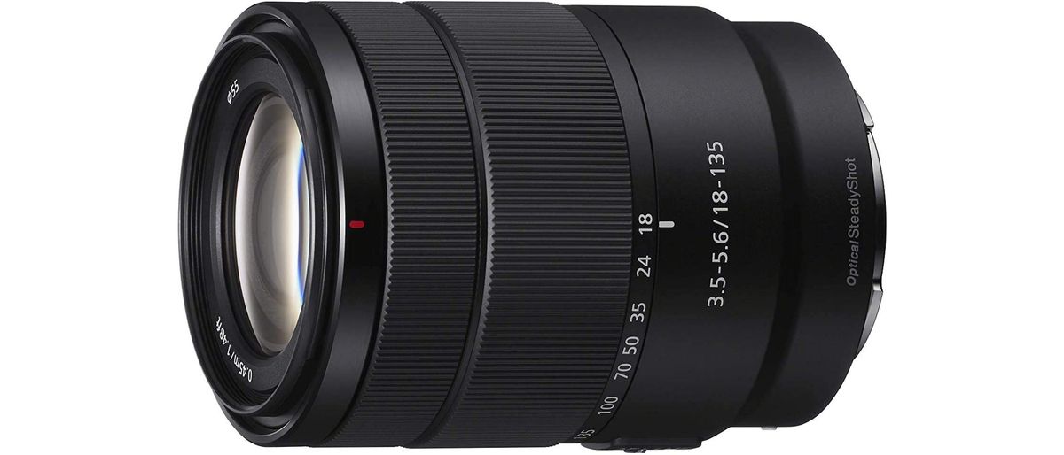 Sony E 18-135mm f/3.5-5.6 OSS