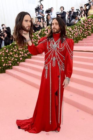 new york, new york may 06 jared leto attends the 2019 met gala celebrating camp notes on fashion at metropolitan museum of art on may 06, 2019 in new york city photo by jamie mccarthygetty images