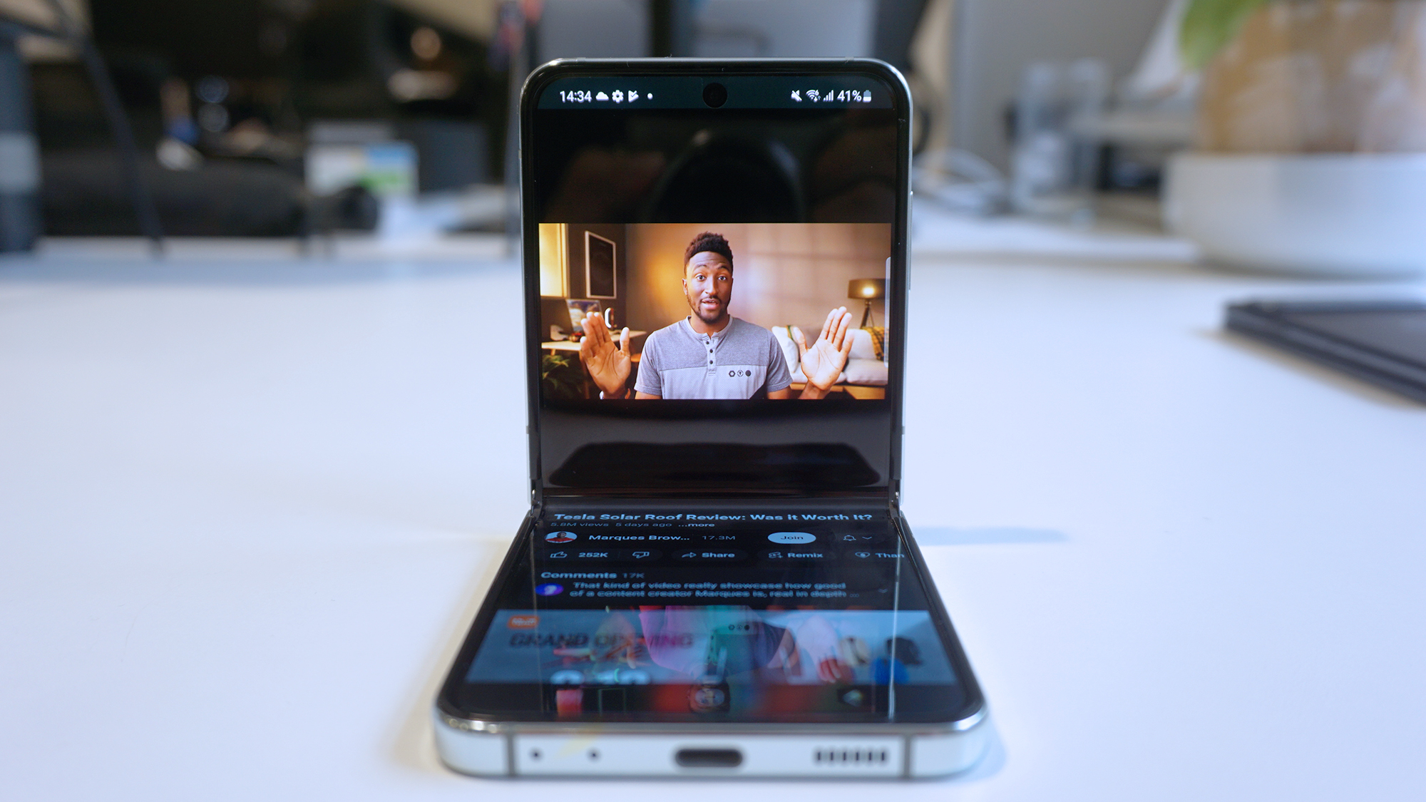 Samsung Galaxy Z Flip 5 review Flex View