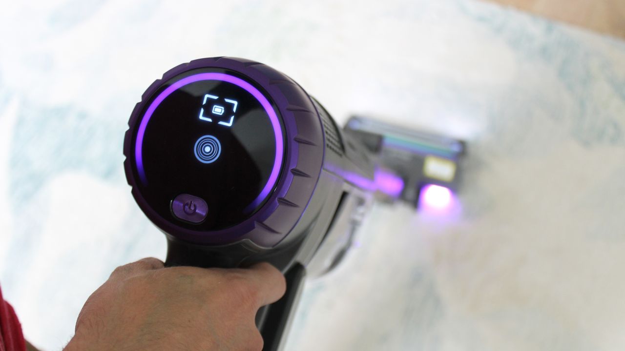 Shark Cordless PowerDetect Clean &amp; Empty
