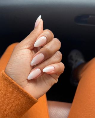 Milky jelly long almond nails
