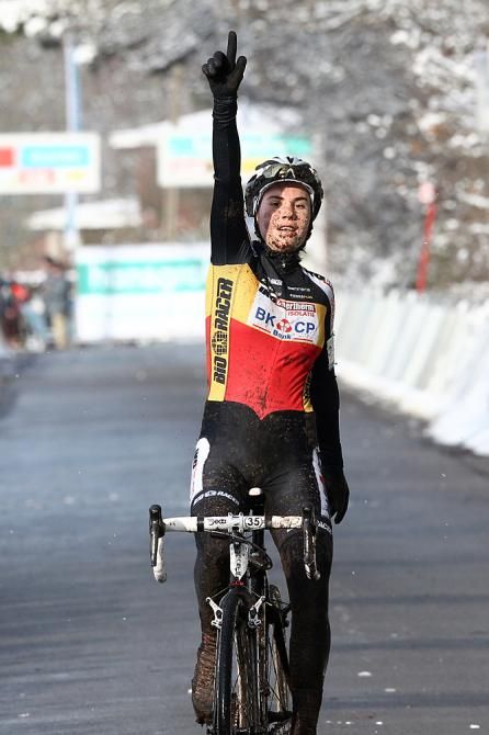 Sanne Cant wins in Hoogstraten
