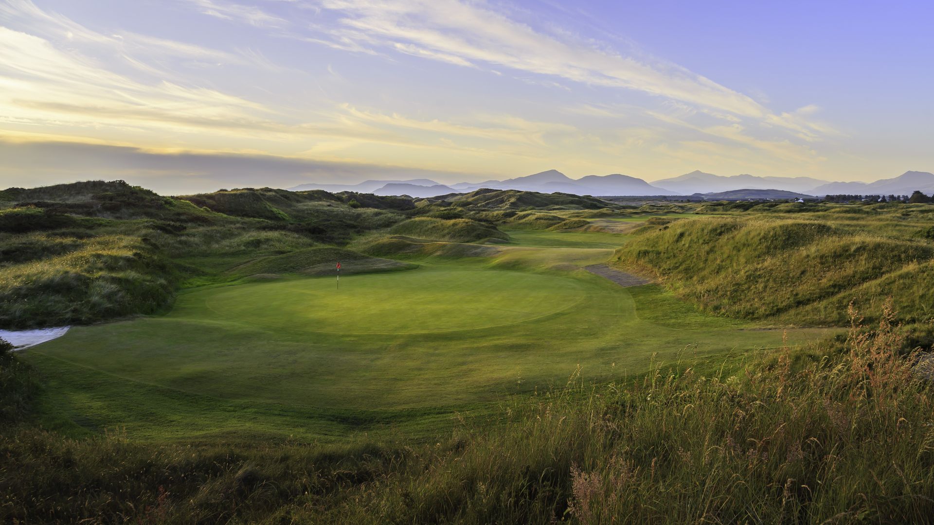 Royal St David’s Golf Club: Course Review, Green Fees, Tee Times and ...