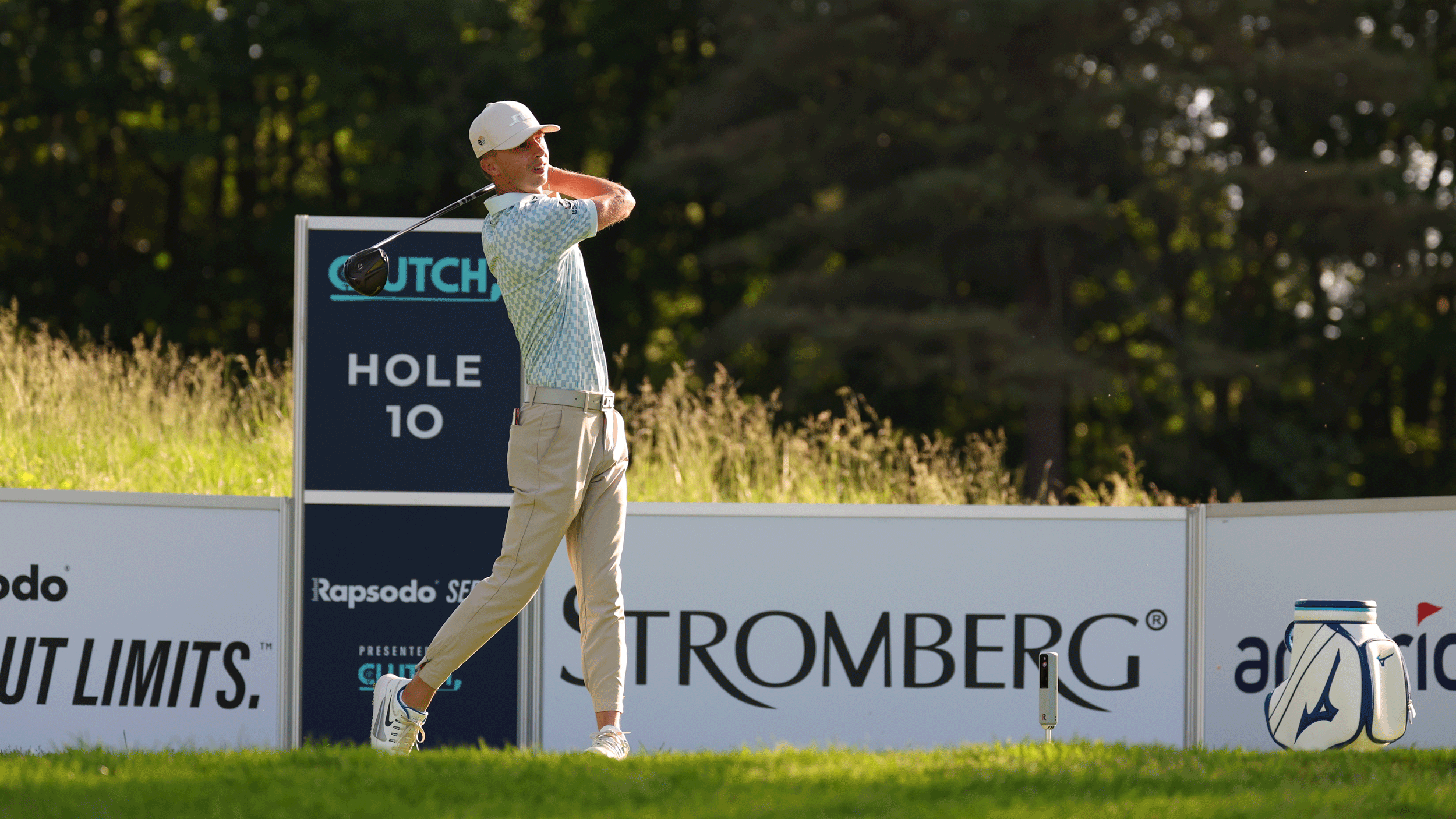 Piers Berrington hits a drive during a Clutch Tour event in 2026