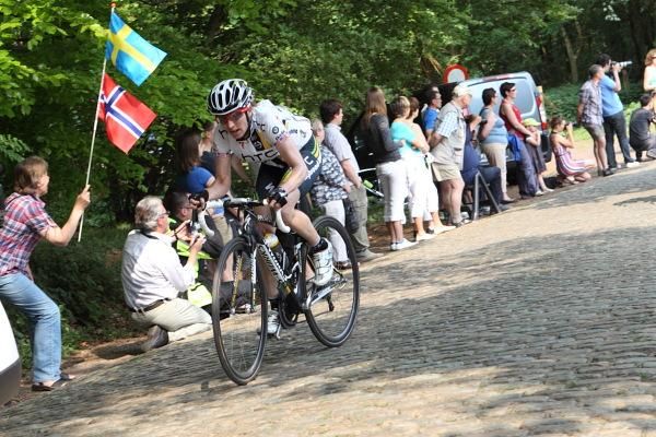 Setting the tone for the day, Amber Neben (HTC-Highroad) led the race up the Kemmelberg first time