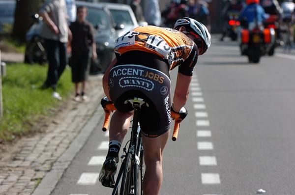 Andy Cappelle (Accent.Jobs-Willems Veranda's) looks back to check on the gap.