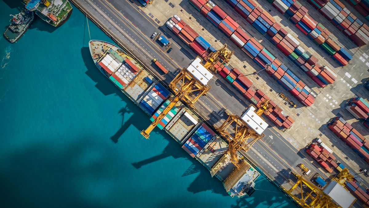 $320 camera lens buyers hit with $2,000 delivery fee in tariffs fight — some sellers implement exorbitant shipping costs to dissuade US customers