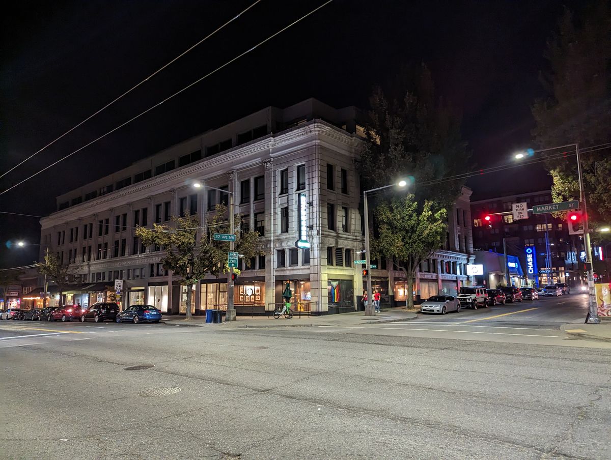 Pixel 7 nighttime photo of a building