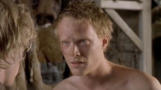 Paul Bettany, nude, as Geoffrey Chauncer in A Knight's Tale (2001). 