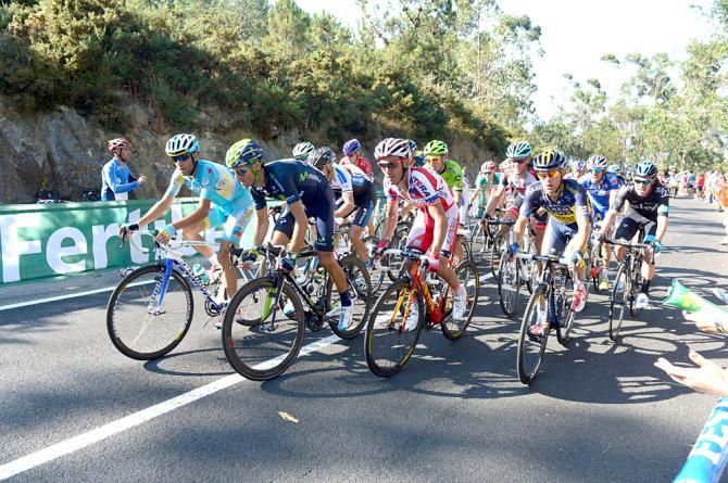 Alejandro Valverde led the chasing group home