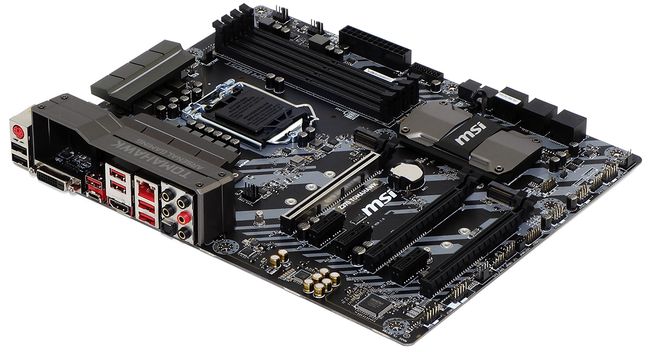 MSI Z370 Tomahawk Motherboard Review - Tom's Hardware | Tom's Hardware