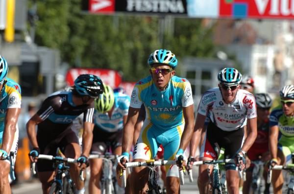 Alberto Contador (Astana) rides to the finish in Brussels