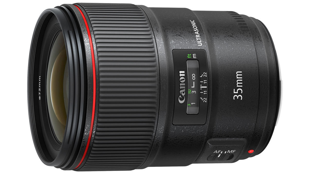 Best lenses for wedding and event photography: Canon EF 35mm f/1.4L II USM