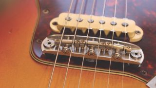 Kiss My Strings Jam Offset Bridge for Fender Jazzmaster and Jaguar guitars