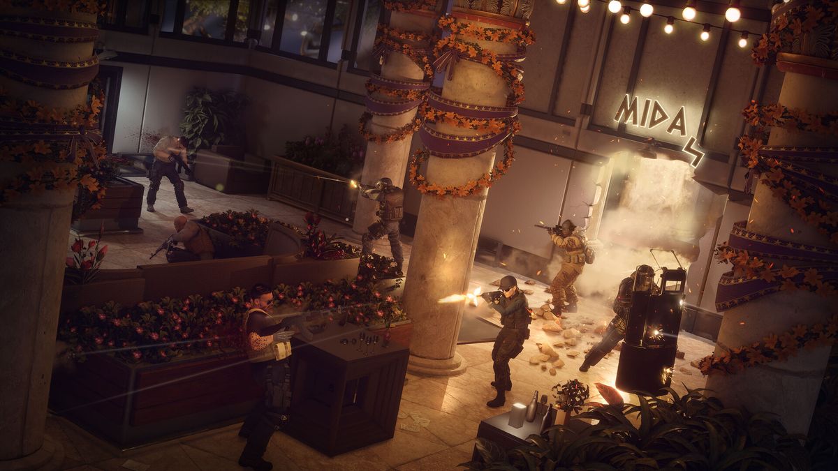 Rainbow Six Tactics game director says players can't repeatedly play their favorite Operators because of the game's fatigue and injury system — 'It's a way to push players to use their tools and shuffle their roster'