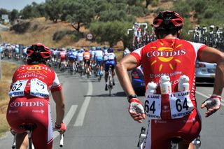 Get the bottles, Vuelta a Espana 2010, stage two