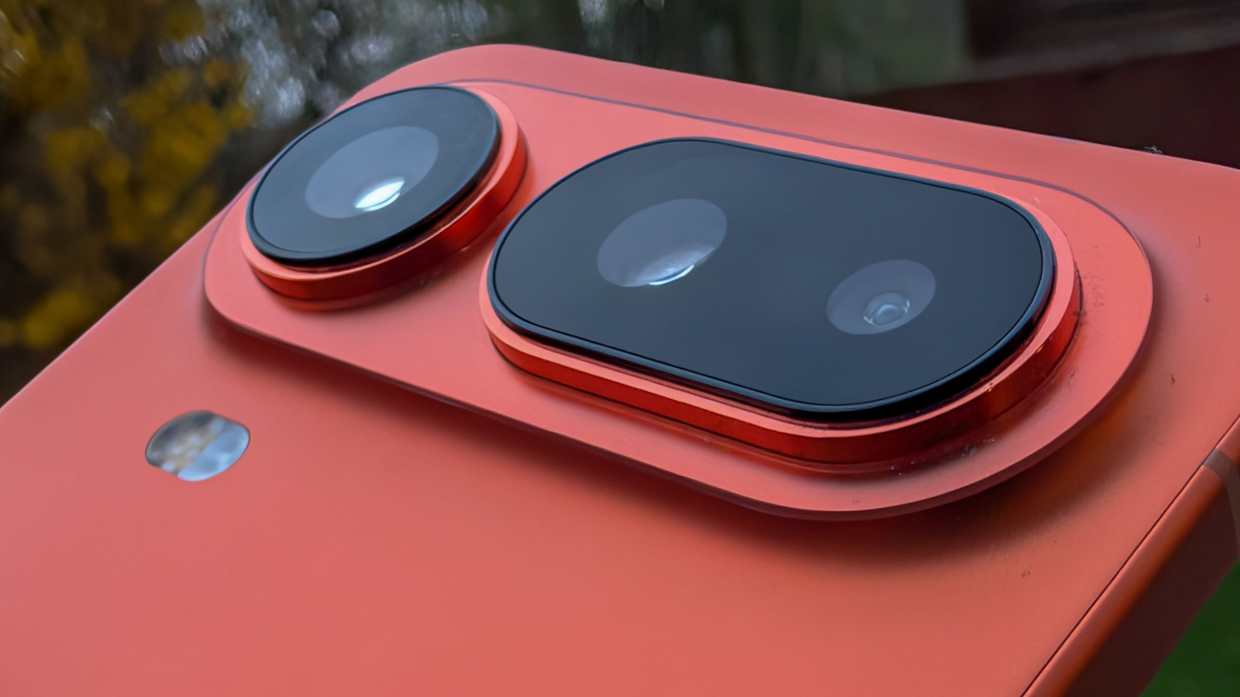 Honor Magic 8 Pro Air in Orange in the hand