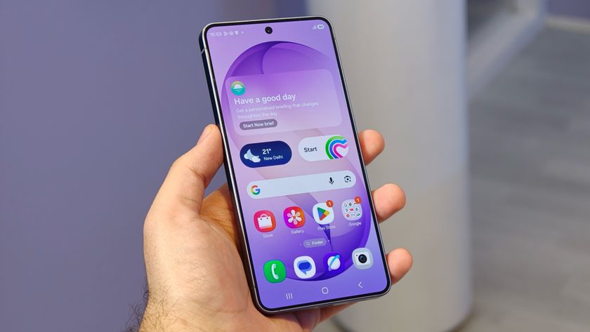 Display of the Samsung Galaxy S26 Ultra showing the One UI home screen