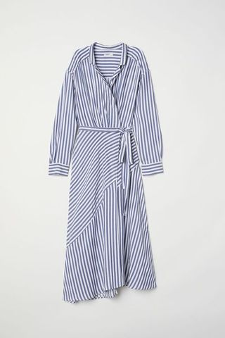 Clothing, White, Day dress, Robe, Nightwear, Sleeve, Dress, Cover-up, Pattern, Collar, 