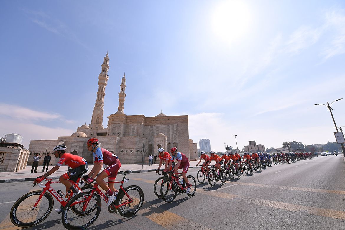 Katusha-Alpecin, Trek-Segafredo and Rally Cycling amass at the front of the bunch