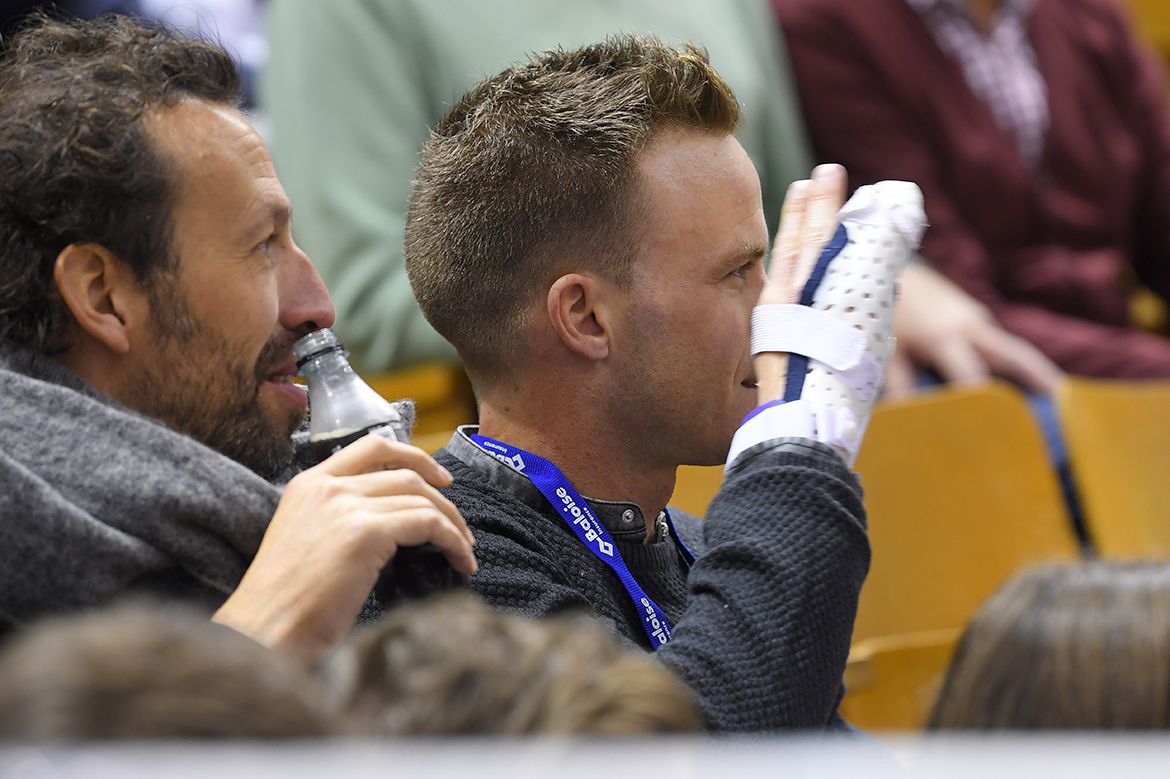 Iljo Keisse, the hometown hero, was not racing because of an injured hand