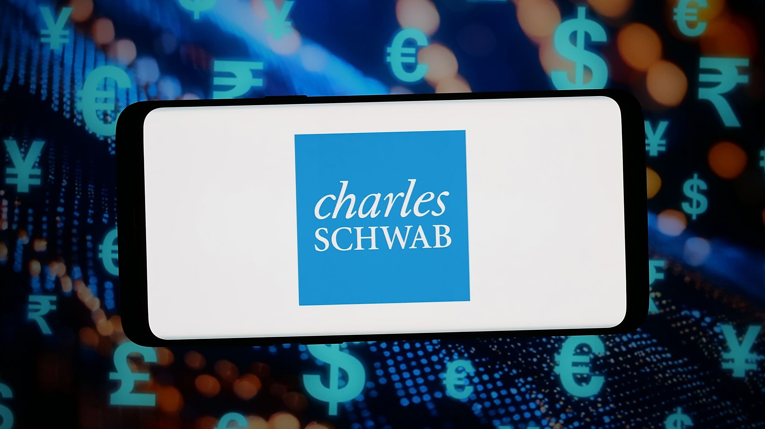 3 Reasons Kiplinger Readers Voted Schwab the Best Internet Bank