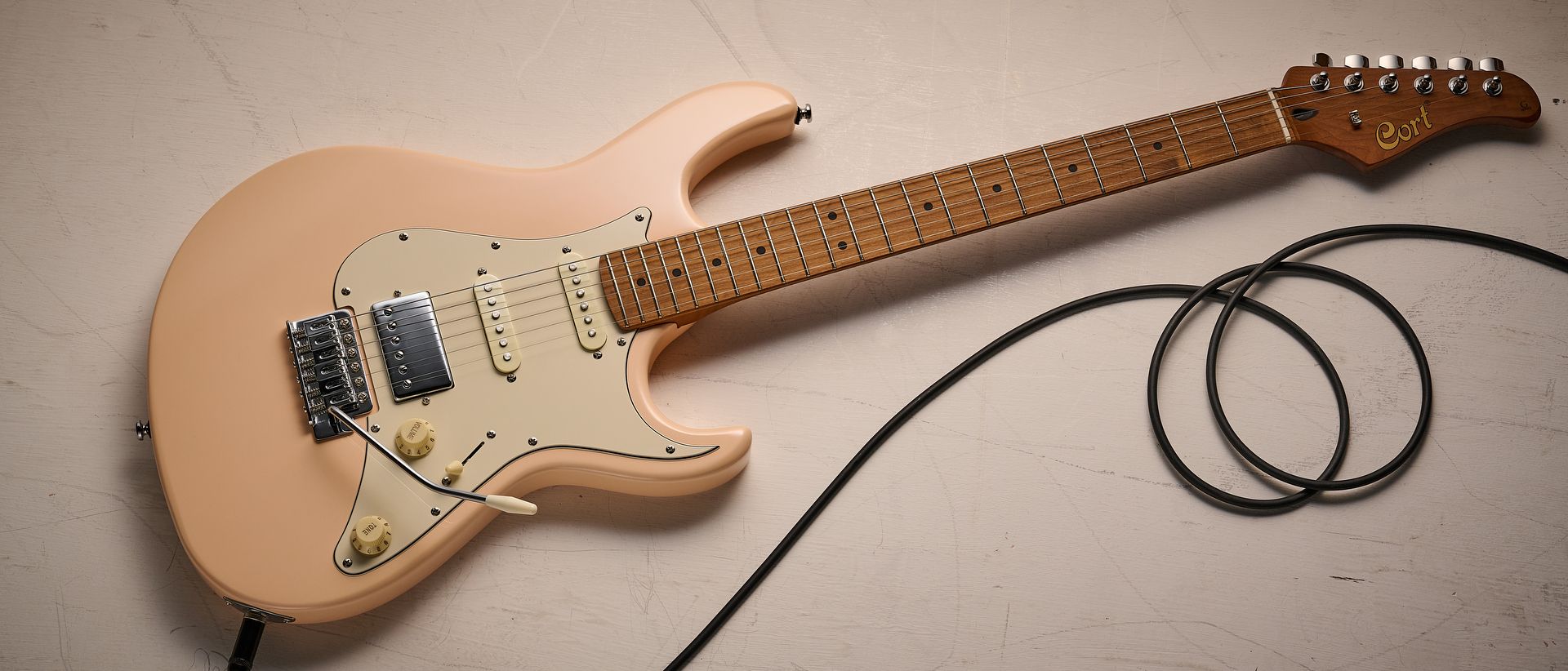 Cort G200SE electric guitar — MusicRadar фото