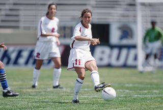 Julie Foudy #11 of the United States plays in an international friendly against Argentina on April 26, 1998 at Spartan Stadium in San Jose, California. (Photo by David Madison/Getty Images