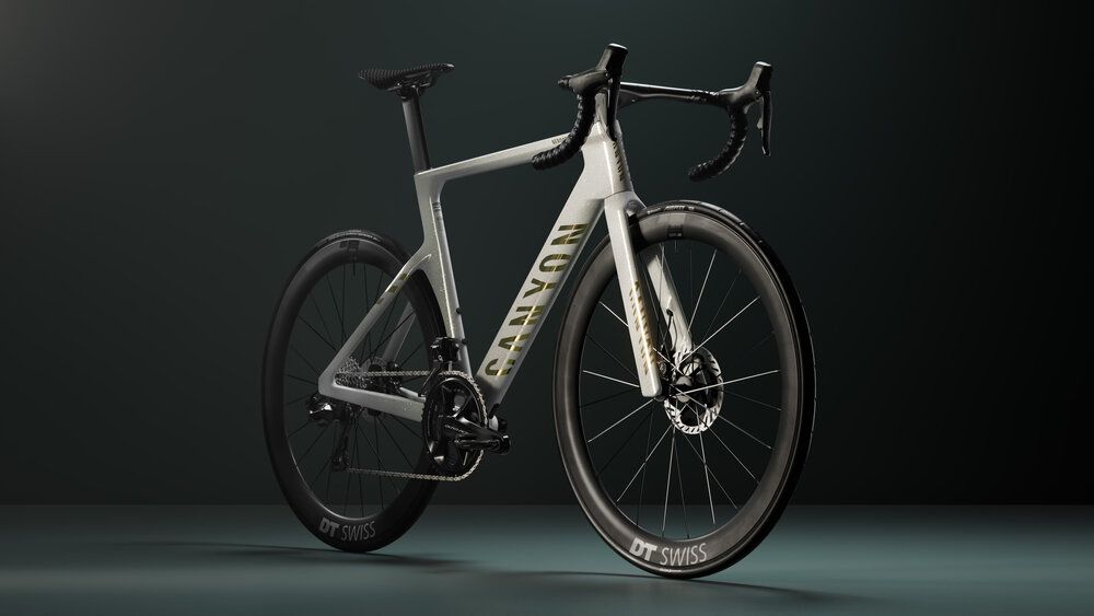 A custom painted Mano edition Canyon Aeroad CFR