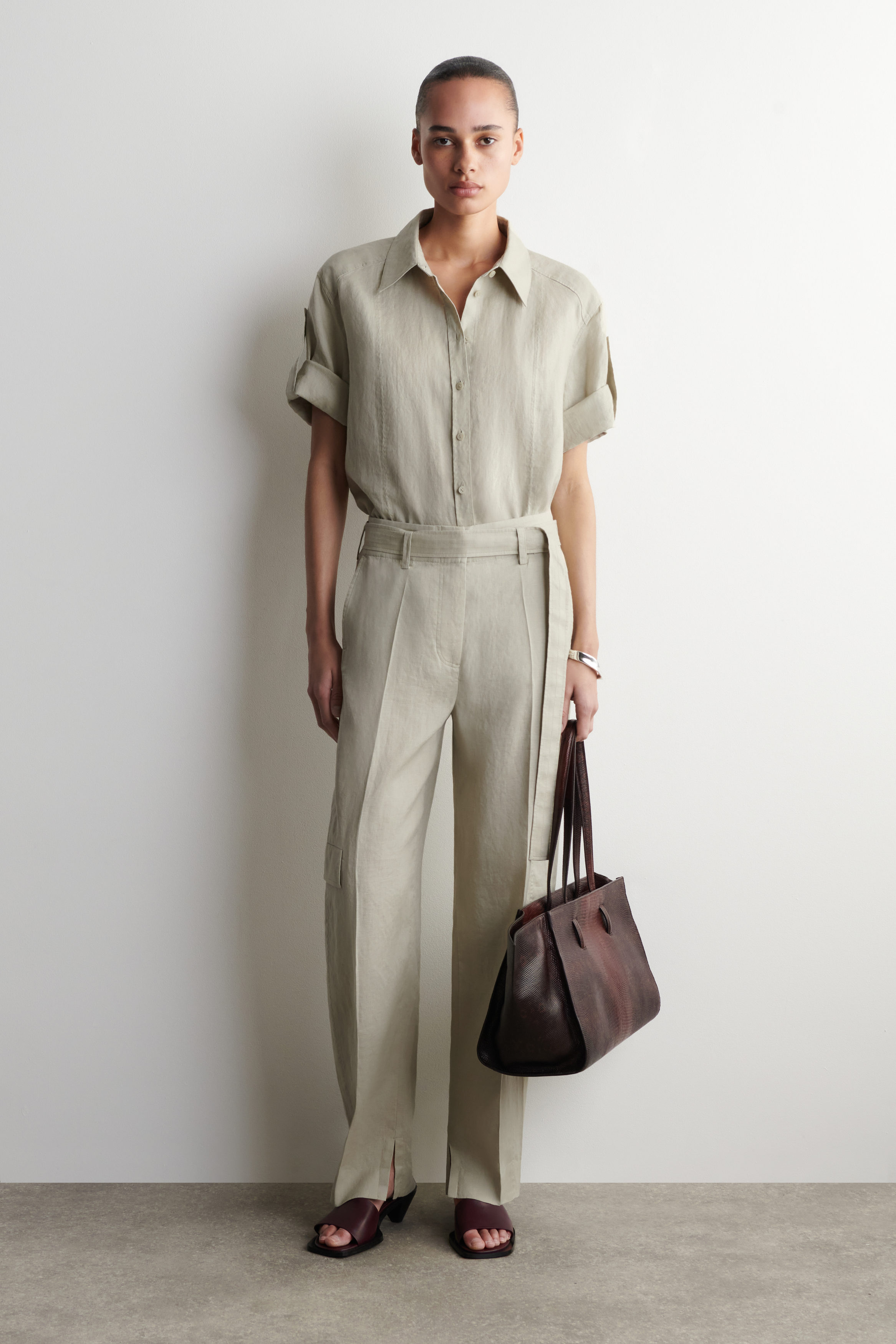 Belted Linen Barrel-Leg Trousers